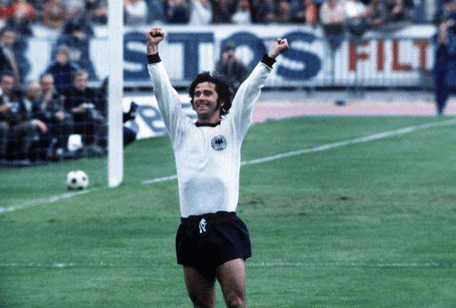 期高强度的 期高强度的