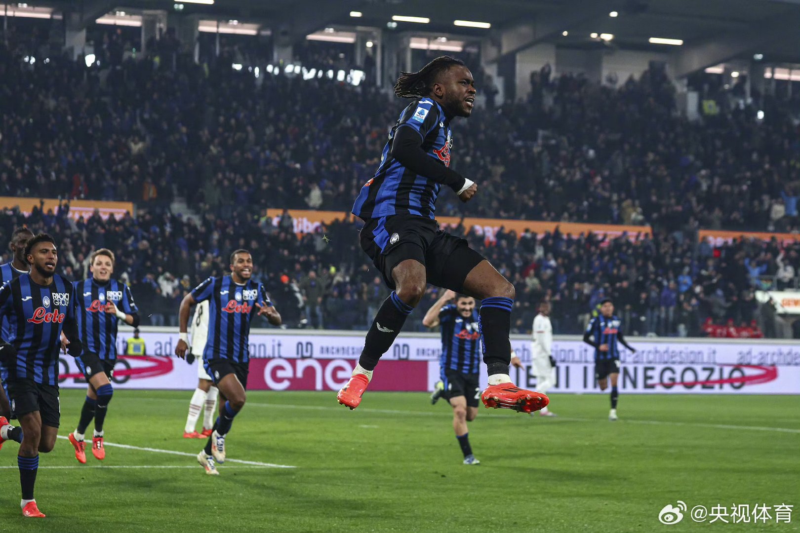 的贡献是不 的贡献是不